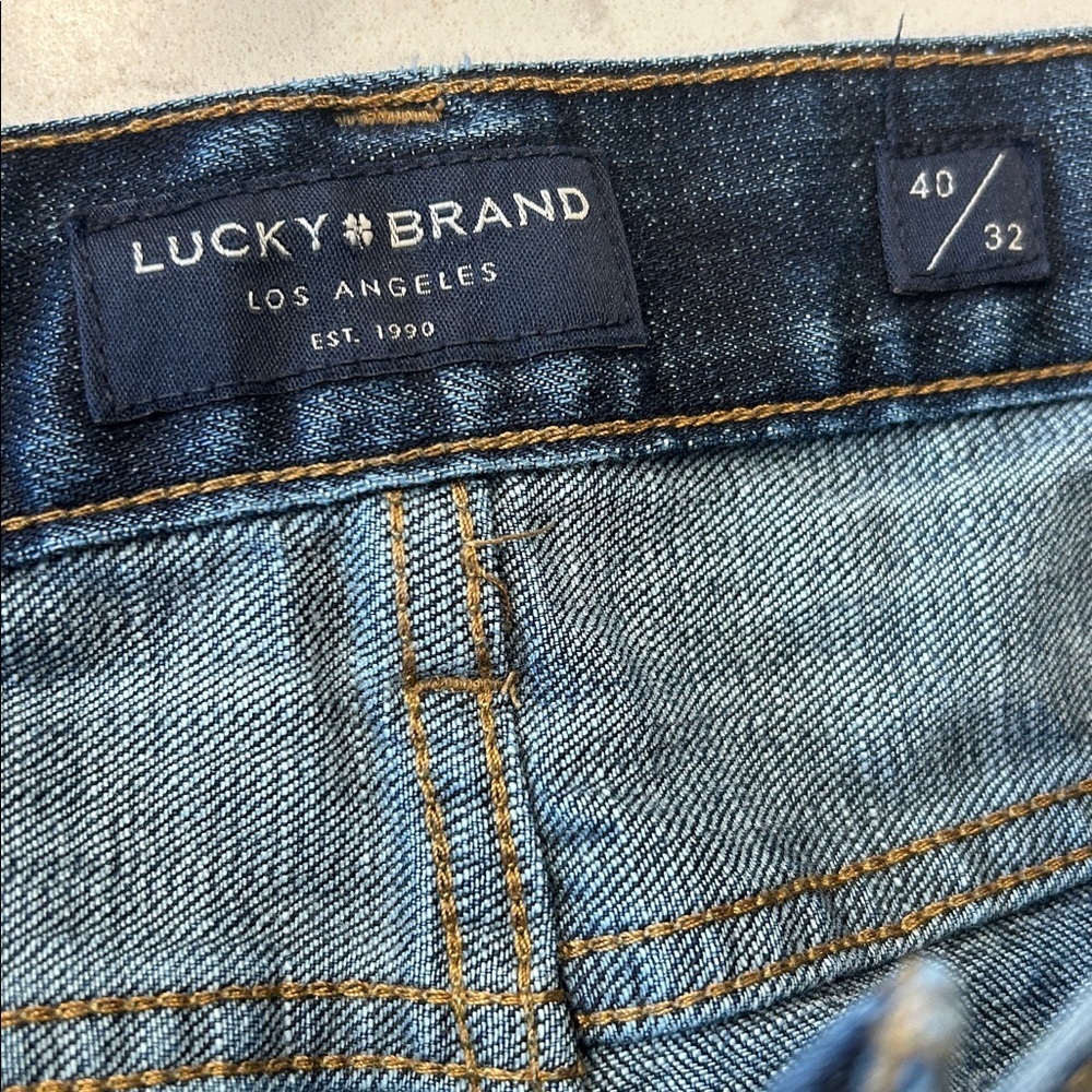 Lucky Brand 329 Classic Straight Leg Dark Wash Men’s Jeans 40X32 - Picture 3 of 17